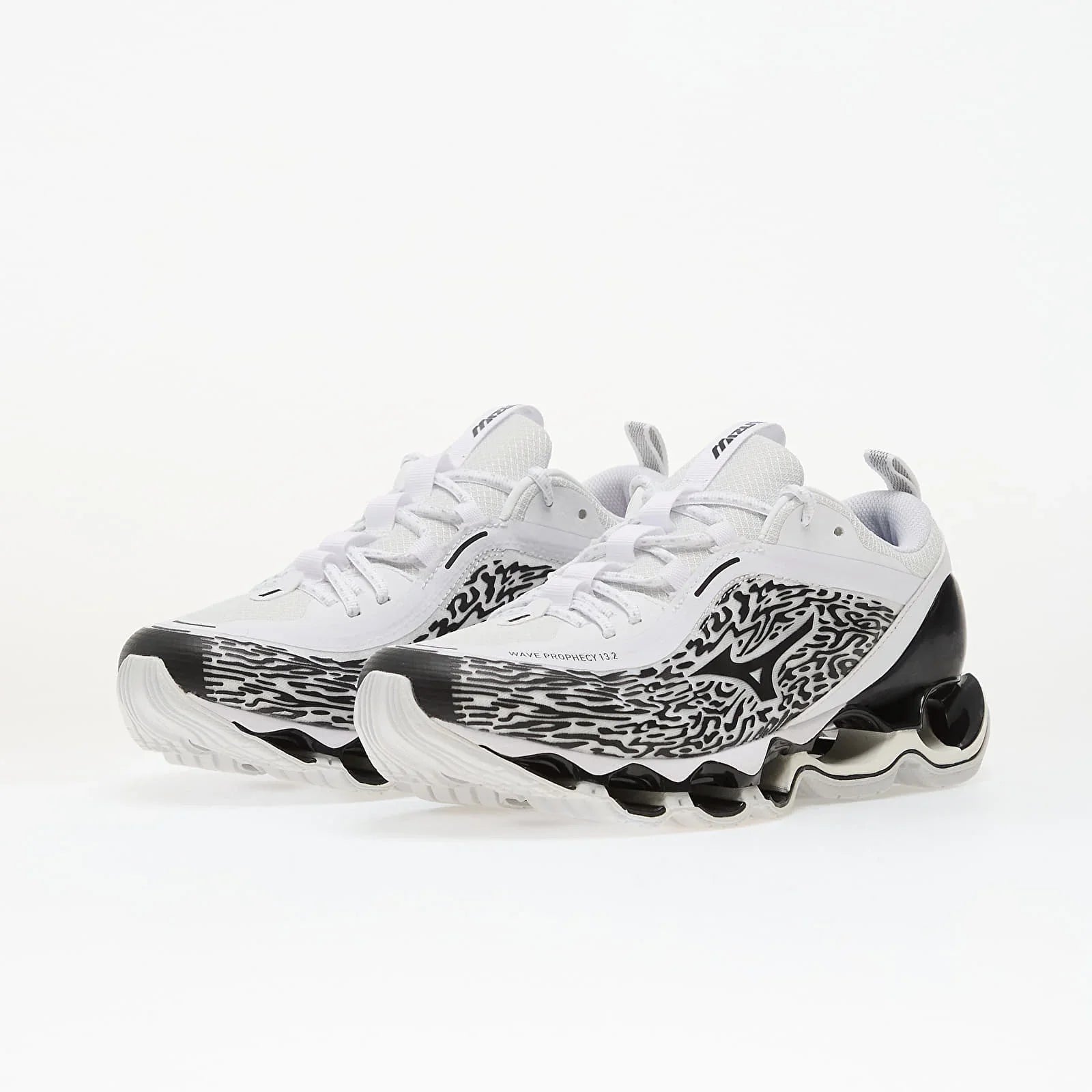 MIZUNO WAVE PROPHECY WHITE